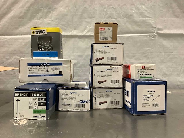 Diverse bouwmaterialen (2336x) - afbeelding 1 van  9