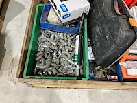 Diverse bouwmaterialen badkamer - afbeelding 3 van  5