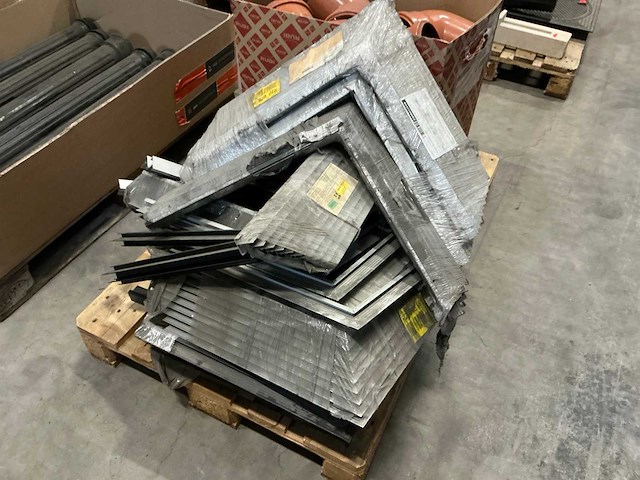 Diverse bouwmaterialen - afbeelding 3 van  4