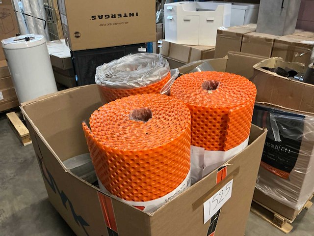 Diverse bouwmaterialen - afbeelding 1 van  4