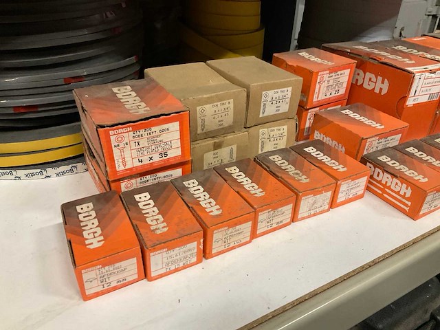 Diverse bouwmaterialen - afbeelding 5 van  6