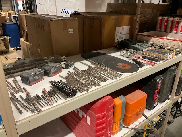 Diverse bouwmaterialen - afbeelding 1 van  6