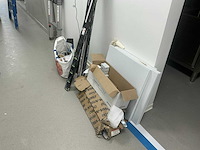 Diverse bouwmaterialen - afbeelding 1 van  9