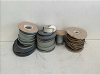 Diverse bouwmaterialen - afbeelding 1 van  1