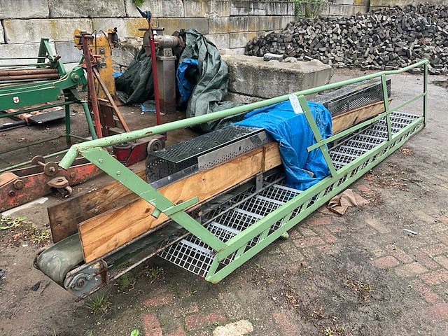 Diverse bouwmaterialen - afbeelding 1 van  10