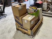 Diverse bouwmaterialen - afbeelding 1 van  7