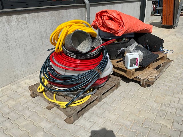 Diverse bouwmaterialen - afbeelding 6 van  12