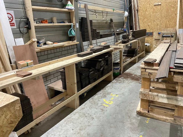 Diverse bouwmaterialen/werkplaatsinventaris - afbeelding 7 van  22