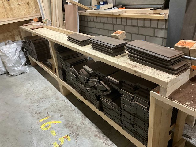 Diverse bouwmaterialen/werkplaatsinventaris - afbeelding 22 van  22