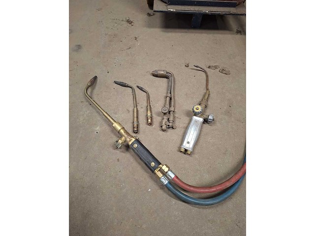 Diverse branders - diverse lasmachines - afbeelding 2 van  5