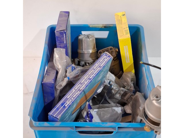 Diverse brandstof, olie en luchtfilters o.a. volvo penta, mann, quicksilver - afbeelding 10 van  24