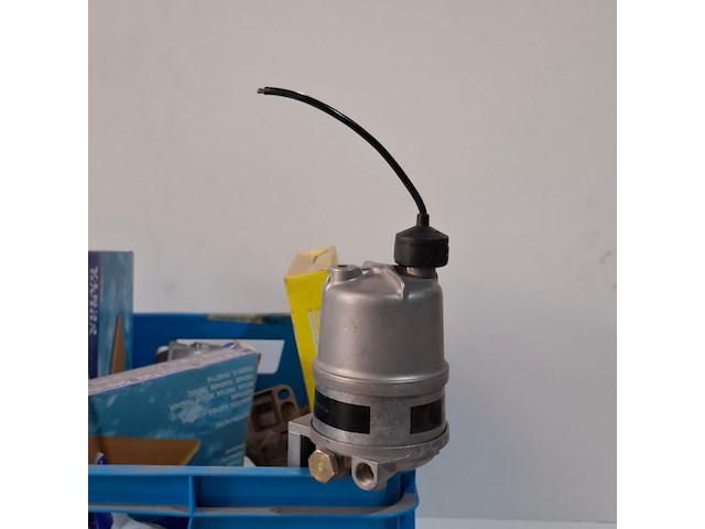 Diverse brandstof, olie en luchtfilters o.a. volvo penta, mann, quicksilver - afbeelding 13 van  24