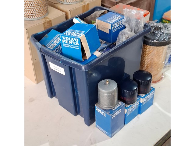Diverse brandstof, olie en luchtfilters o.a. volvo penta, mann, quicksilver - afbeelding 18 van  24