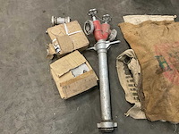 Diverse brandweermateriaal - afbeelding 2 van  7
