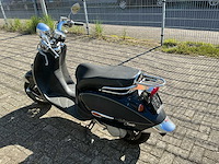 Diverse bromscooter - afbeelding 17 van  24