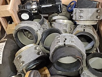 Diverse buizen, afsluiters en klemschalen - afbeelding 2 van  7