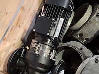 Diverse buizen, afsluiters en klemschalen - afbeelding 3 van  7