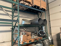 Diverse buizen met bevestingsringen - afbeelding 2 van  8