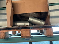 Diverse buizen met bevestingsringen - afbeelding 4 van  8