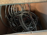 Diverse buizen met bevestingsringen - afbeelding 5 van  8