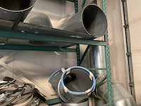 Diverse buizen met bevestingsringen - afbeelding 8 van  8