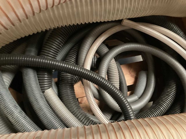 Diverse buizen - afbeelding 2 van  2