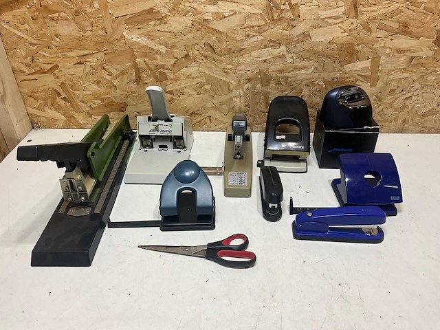 Diverse bureauaccessoires (10x) - afbeelding 1 van  12