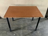 Diverse bureau's - desk (46x) - afbeelding 19 van  35