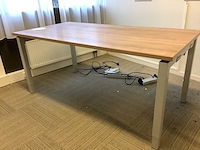 Diverse bureau's - desk (46x) - afbeelding 32 van  35