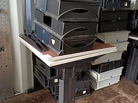 Diverse bureaus - afbeelding 2 van  6