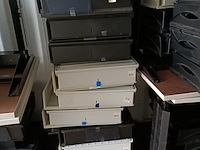 Diverse bureaus - afbeelding 3 van  6