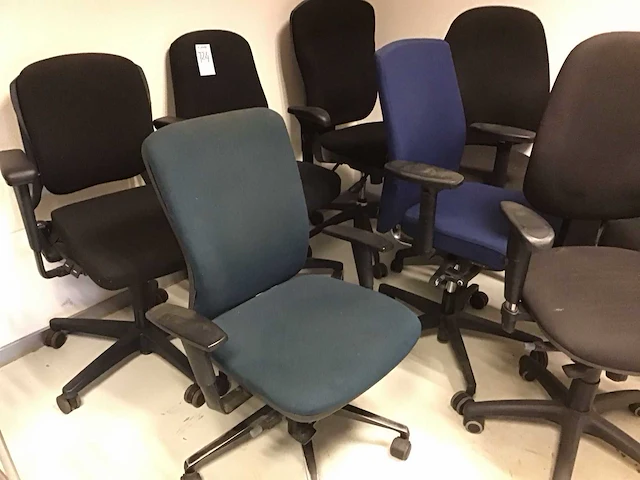Diverse bureaustoelen (8x) - afbeelding 3 van  3