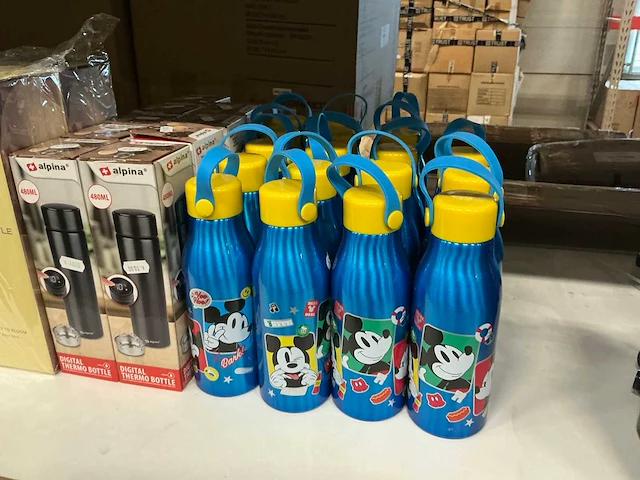 Diverse cabau/alpina/overige drinkflessen (30x) - afbeelding 2 van  5