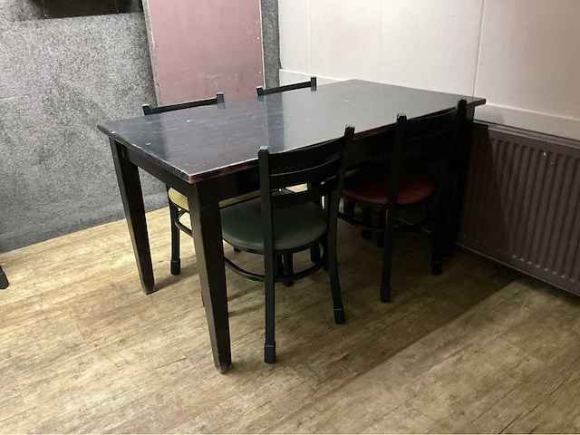 Diverse cafetafel en stoelen - afbeelding 2 van  6