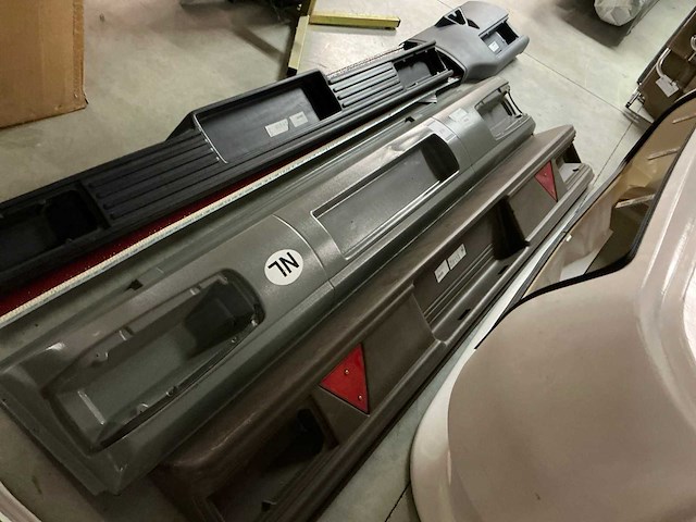 Diverse caravan bumperonderdelen (5x) - afbeelding 5 van  8