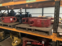 Diverse casing-/drill pipe elevators - afbeelding 1 van  9
