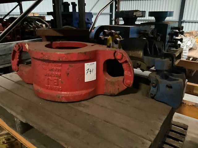 Diverse casing-/drill pipe elevators - afbeelding 3 van  9