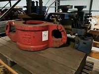 Diverse casing-/drill pipe elevators - afbeelding 3 van  9