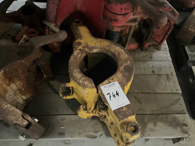 Diverse casing-/drill pipe elevators - afbeelding 3 van  7