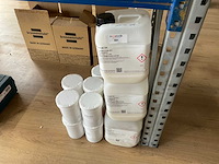 Diverse chemicaliën - afbeelding 1 van  6