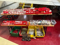 Diverse cockpit electronica - afbeelding 1 van  8