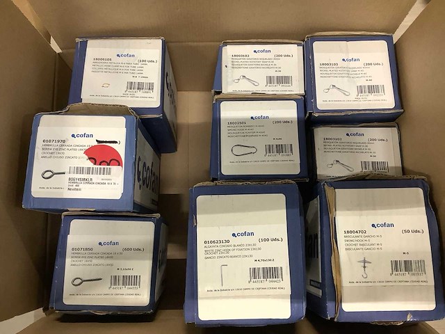 Diverse cofan bevestigingsmateriaal - afbeelding 1 van  6
