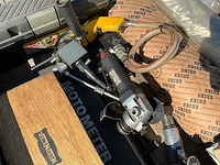 Diverse compressor onderdelen en gereedschap, folie - afbeelding 5 van  10