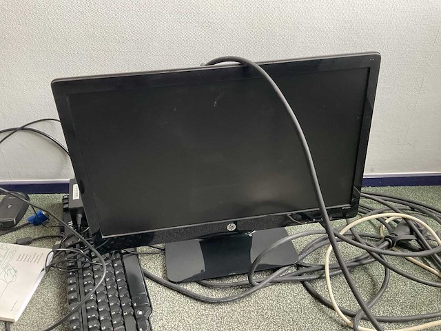 Diverse computer en kantoor onderdelen - afbeelding 4 van  4