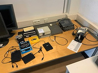 Diverse computerapparatuur - afbeelding 1 van  4