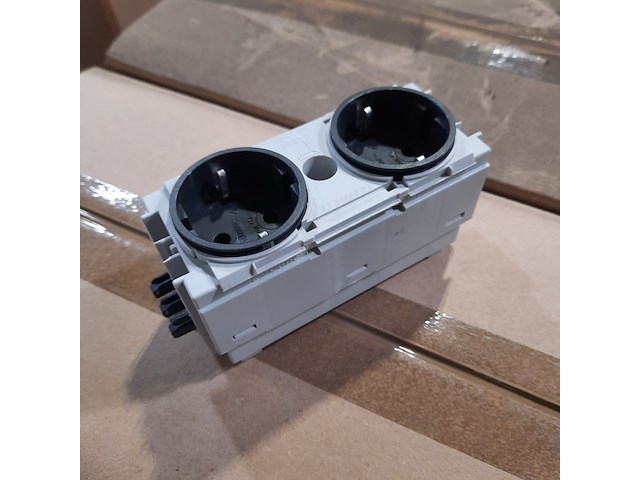 Diverse contactdozen - afbeelding 6 van  7