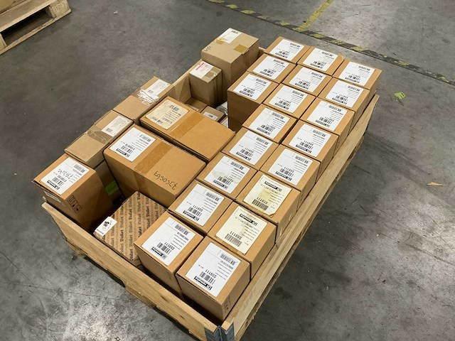 Diverse cv-installatiematerialen - afbeelding 4 van  8