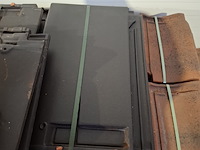 Diverse dakpannen op pallet - afbeelding 9 van  9