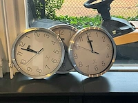 Diverse decoratie en klokken - afbeelding 3 van  4