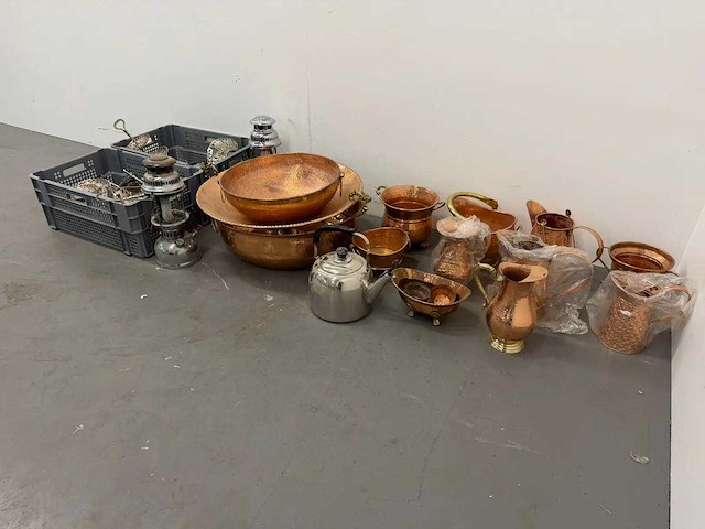 Diverse decoratiemateriaal - afbeelding 1 van  5